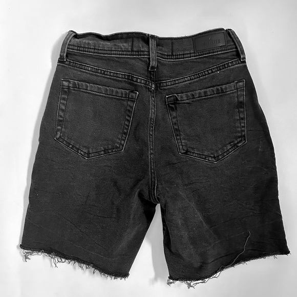 Hollister Ultra high-rise Black dad short 7" - Picture 2 of 4